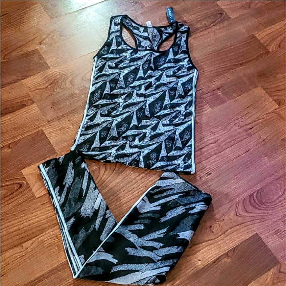 NWT  lounge or  workout outfit